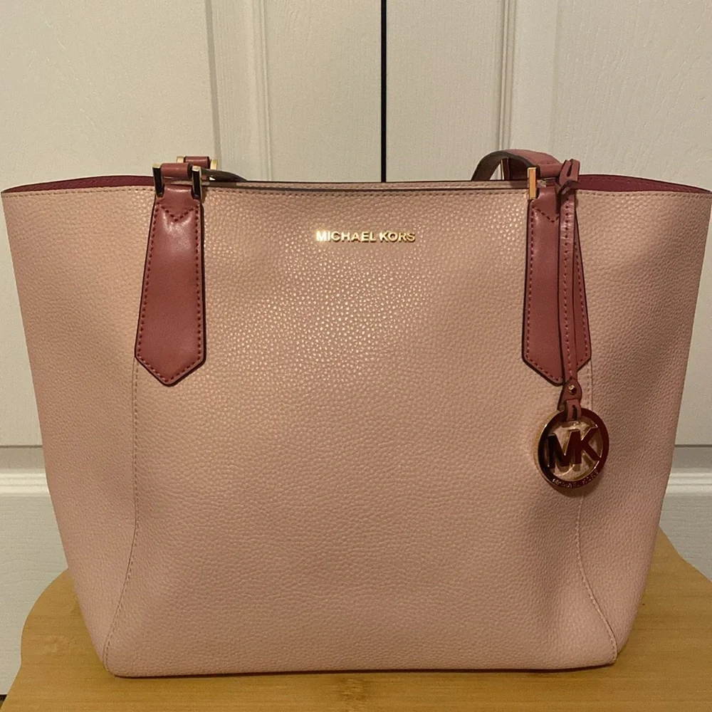 🩷Michael Kors🩷Colorblock💕Pale Pink w/ Dark Mauve💕Large Tote/Like New - Picture 8 of 15